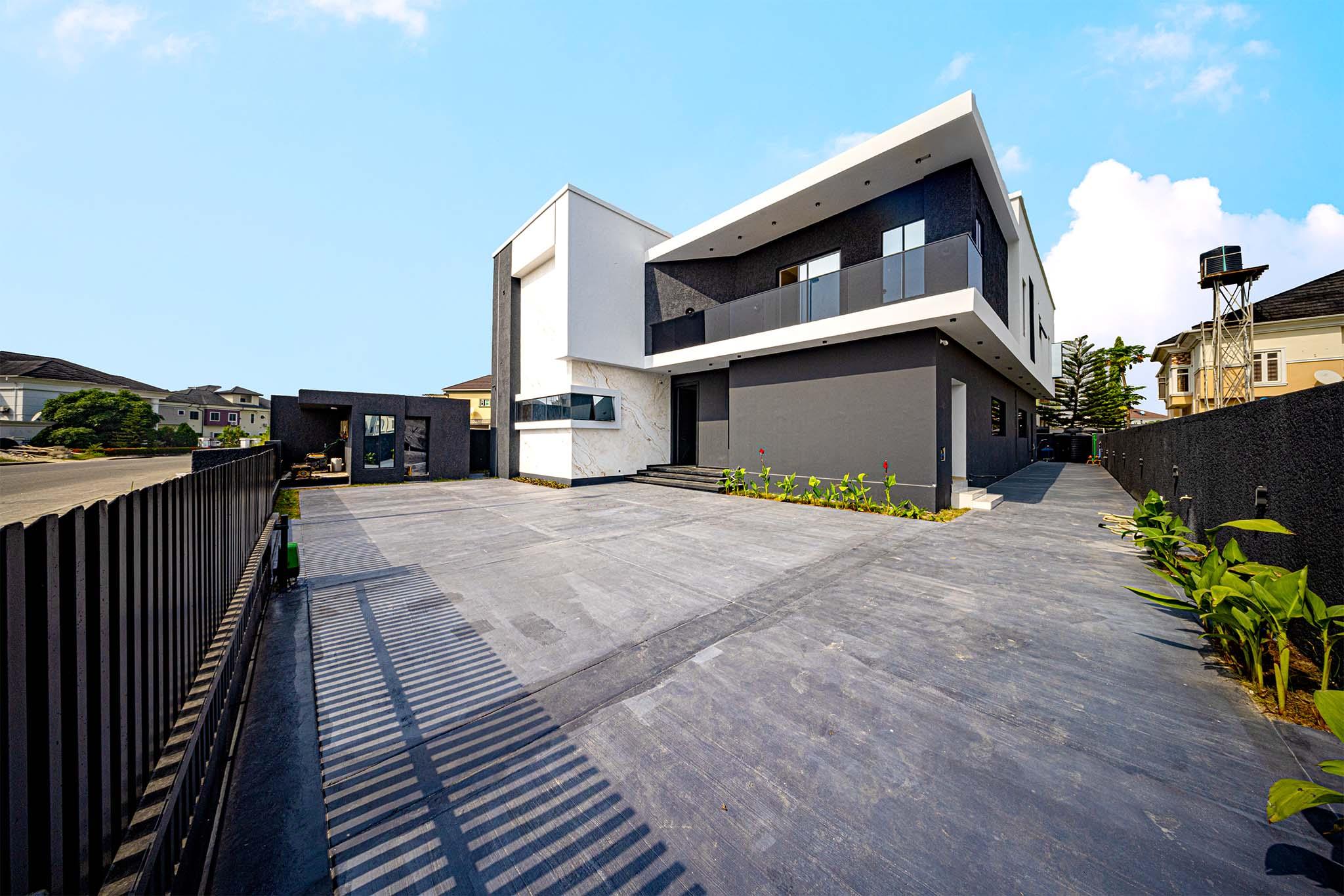 outdoor view of a house
